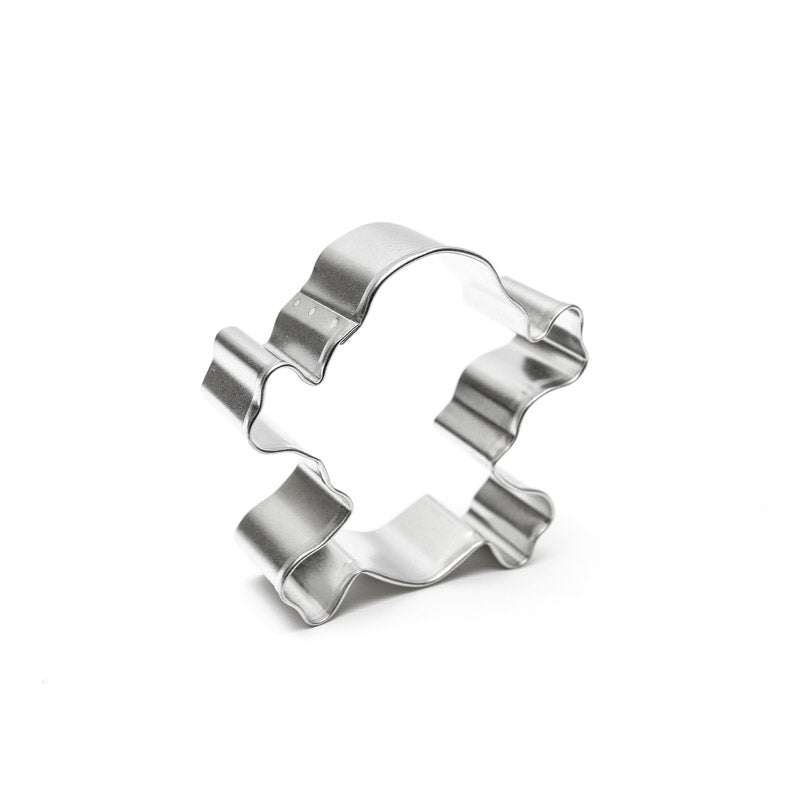 SKULL & CROSS BONES 3.5"" Cookie Cutter